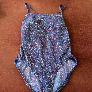 Nike Women’s 1 Piece Bathing Suit